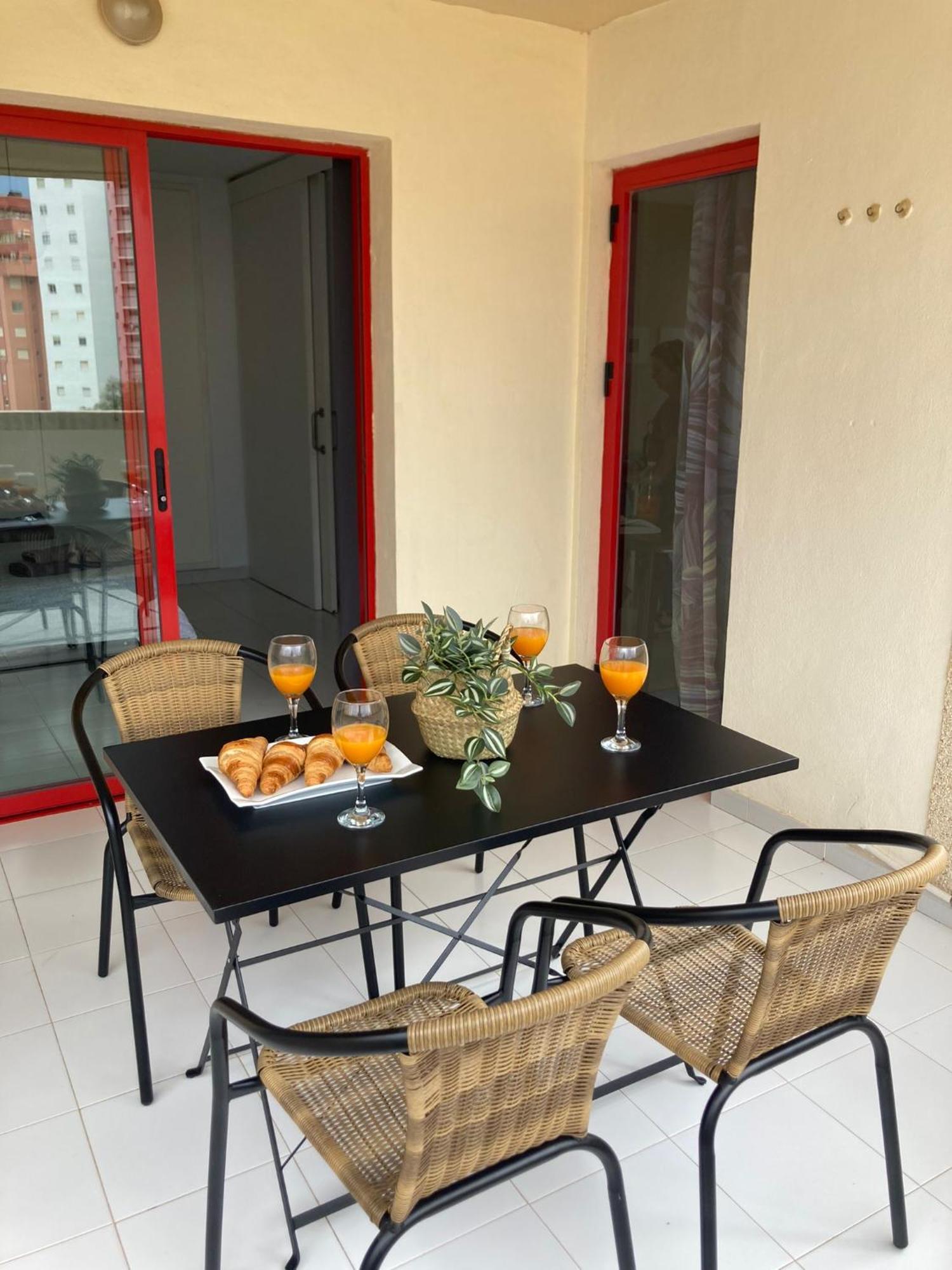 Apartamento Playa Levante เบนิดอร์ม ภายนอก รูปภาพ