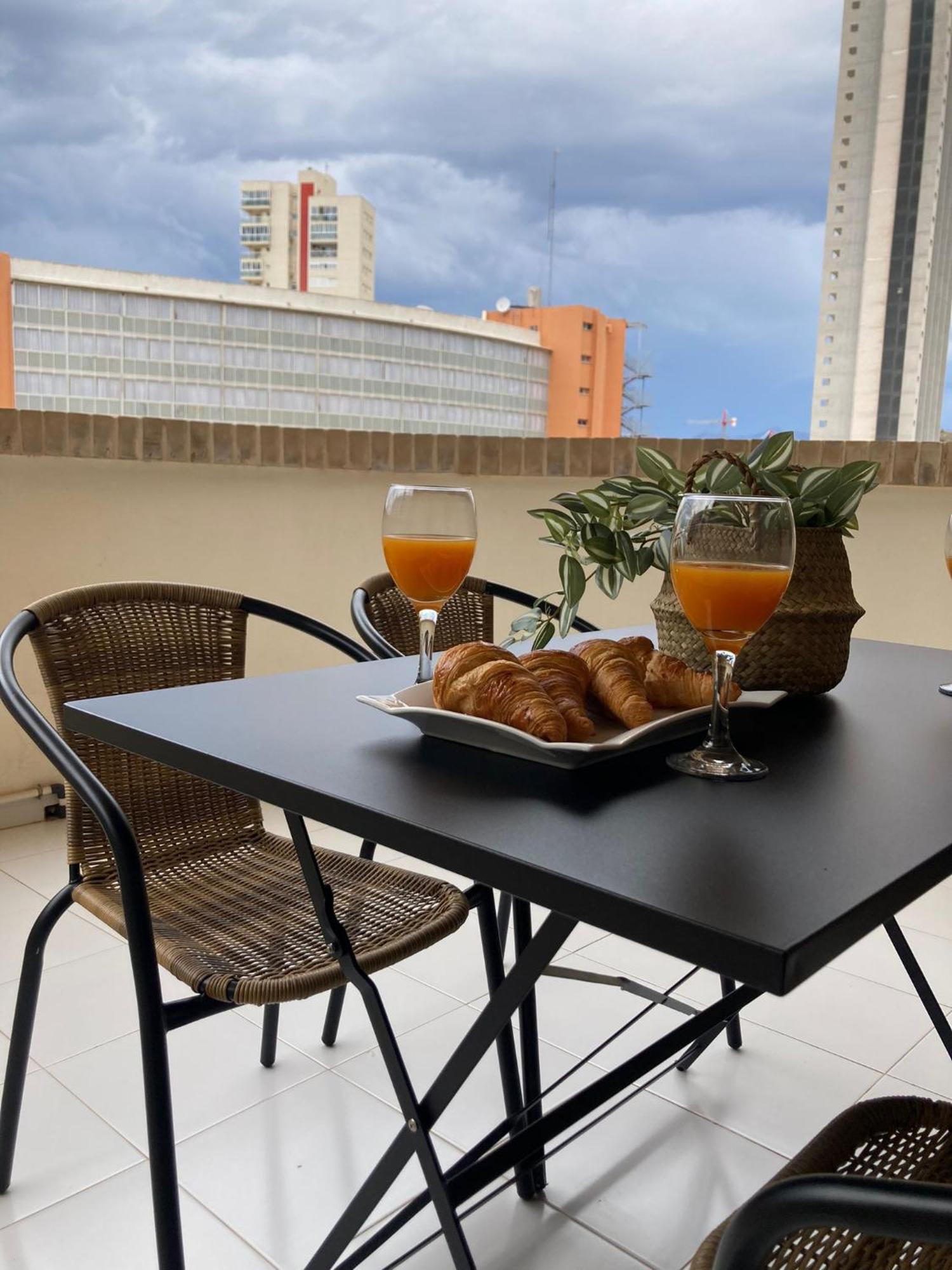 Apartamento Playa Levante เบนิดอร์ม ภายนอก รูปภาพ